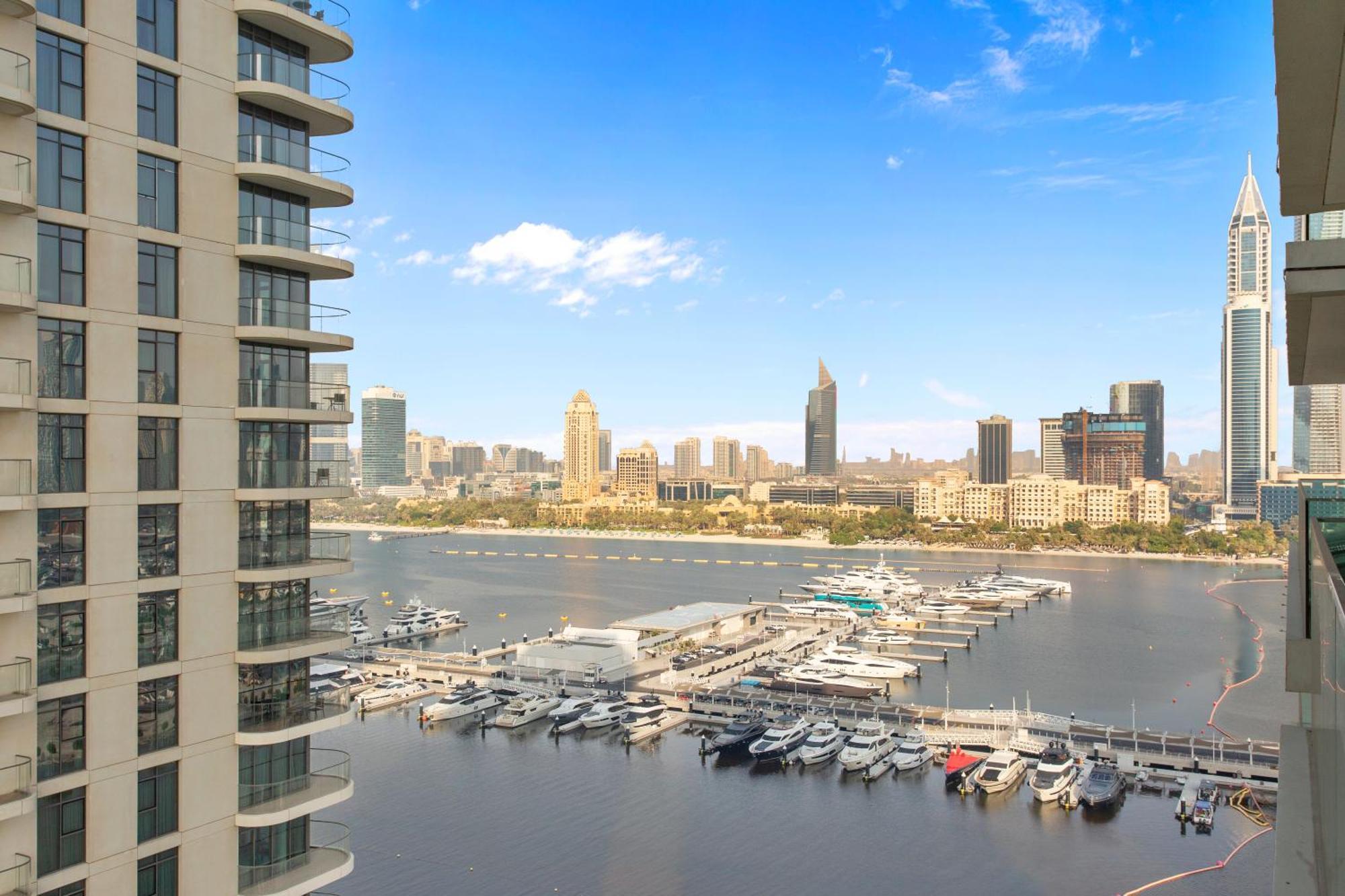 Appartement 2br Emaar Front Private Special Offer