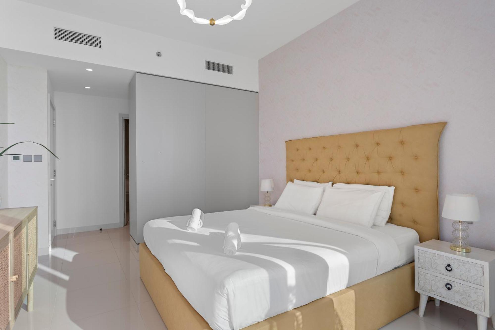 2br Emaar Front Private Special Offer *