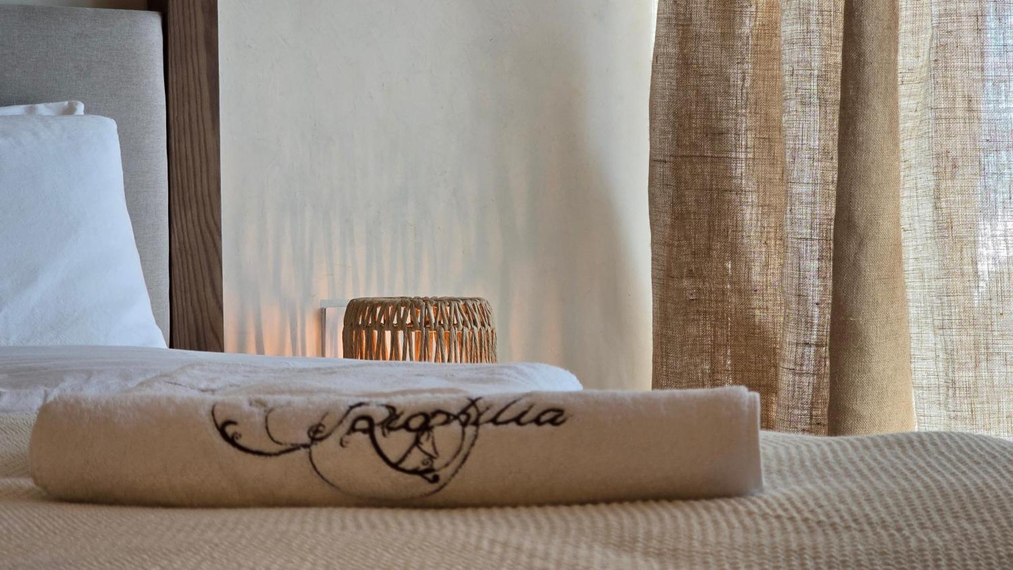 Luxury 2br Biophilic Retreat With Private Jacuzzi, Massage Chair & Infinity Pool Apartment Dubai