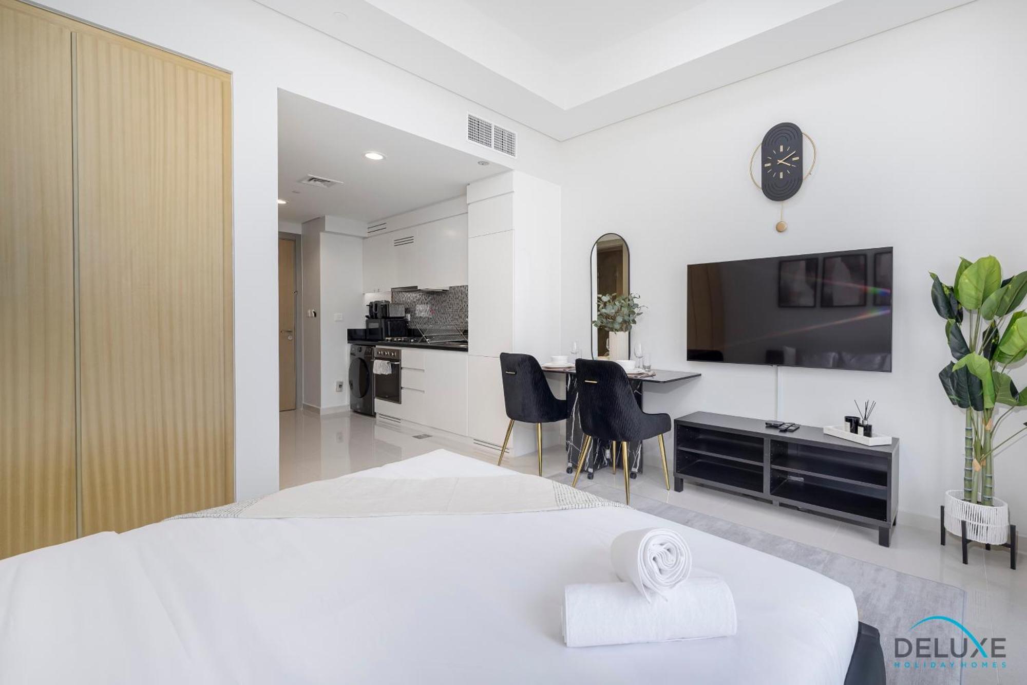 Chic Studio In Aykon City 2 Tower C, Business Bay By Deluxe *