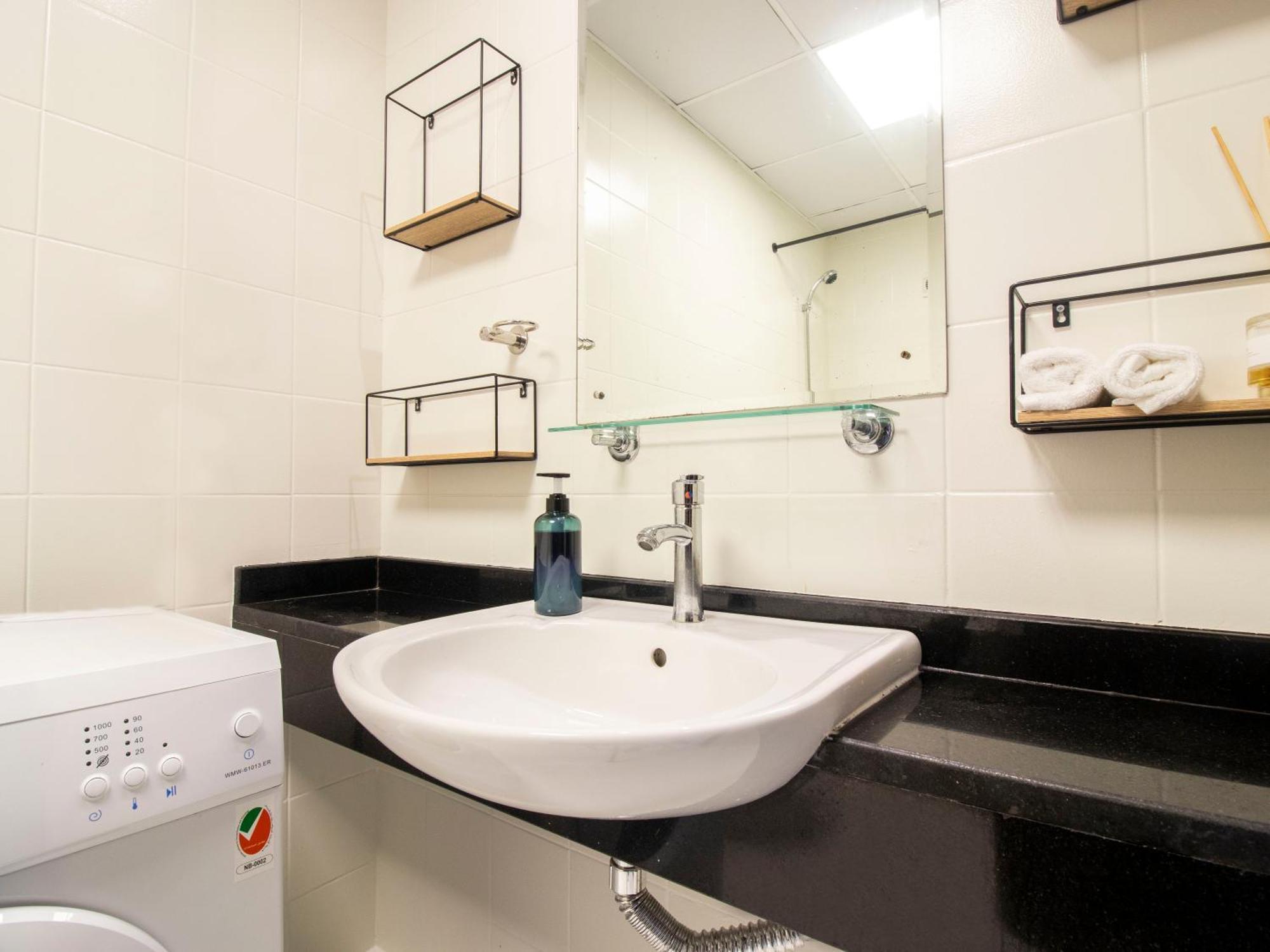 Cozy 1 Bedroom In Marina * Dubái