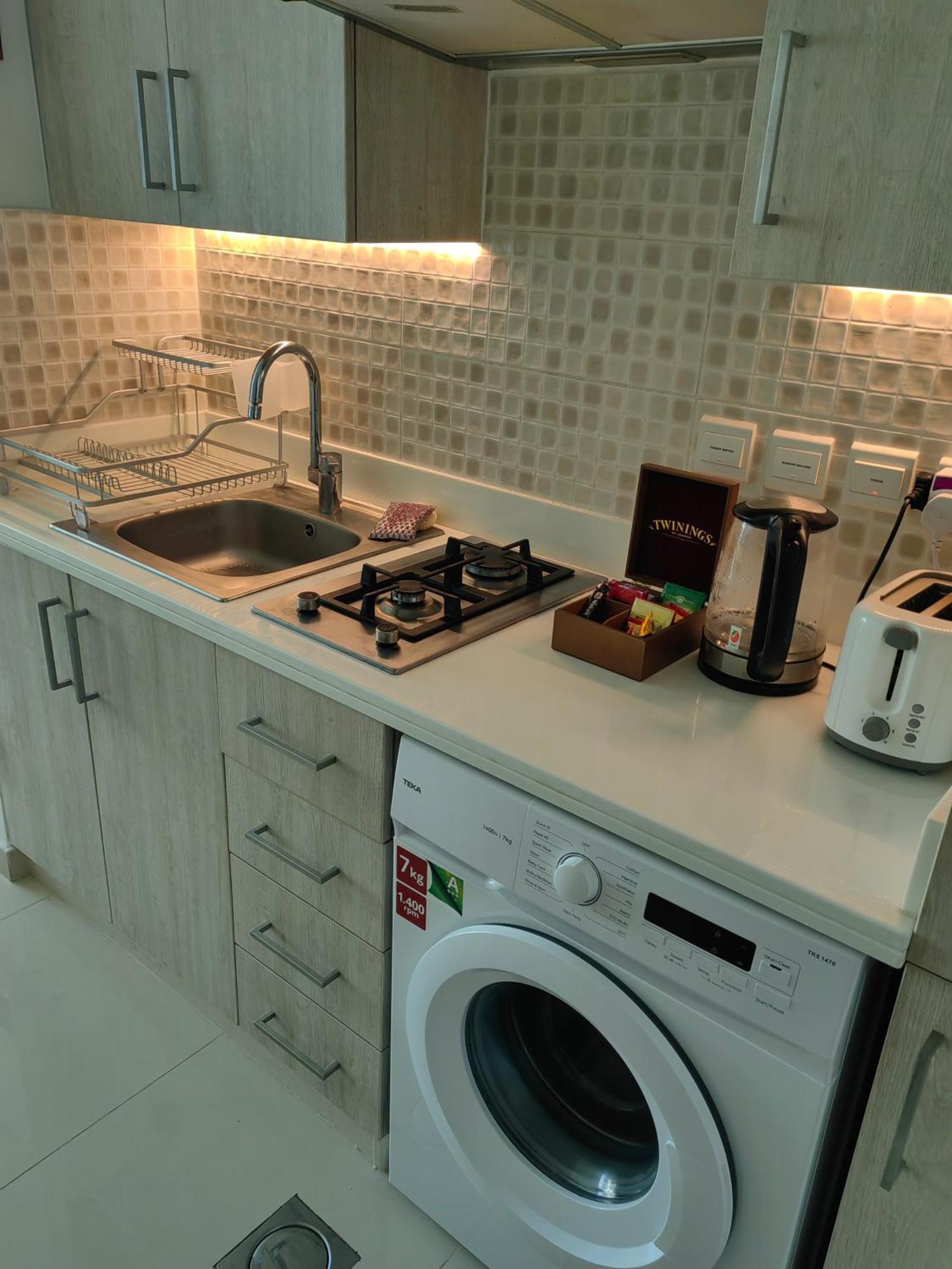7 Palm Jumeirah West Apartment