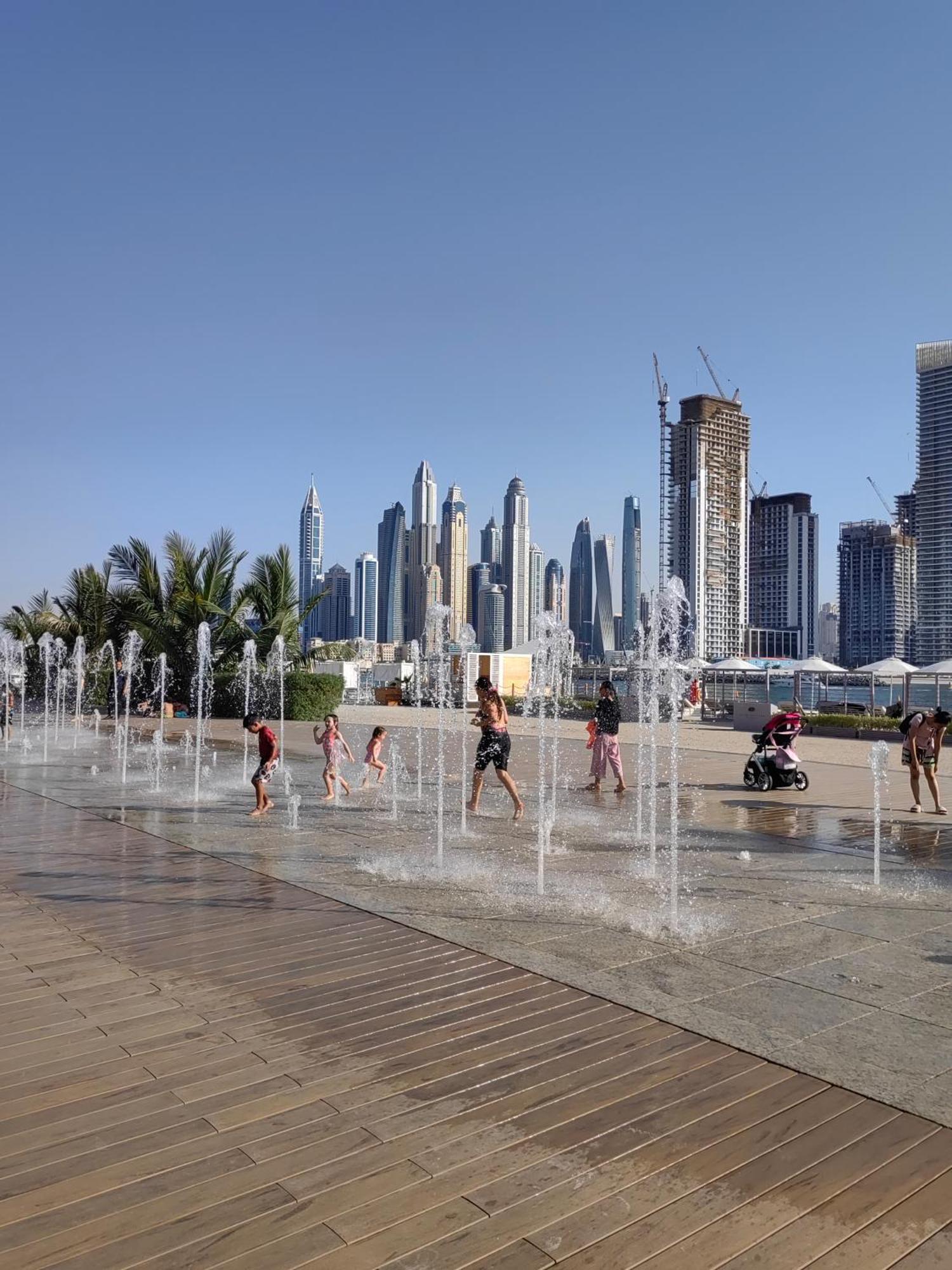 7 Palm Jumeirah West Apartment Dubai