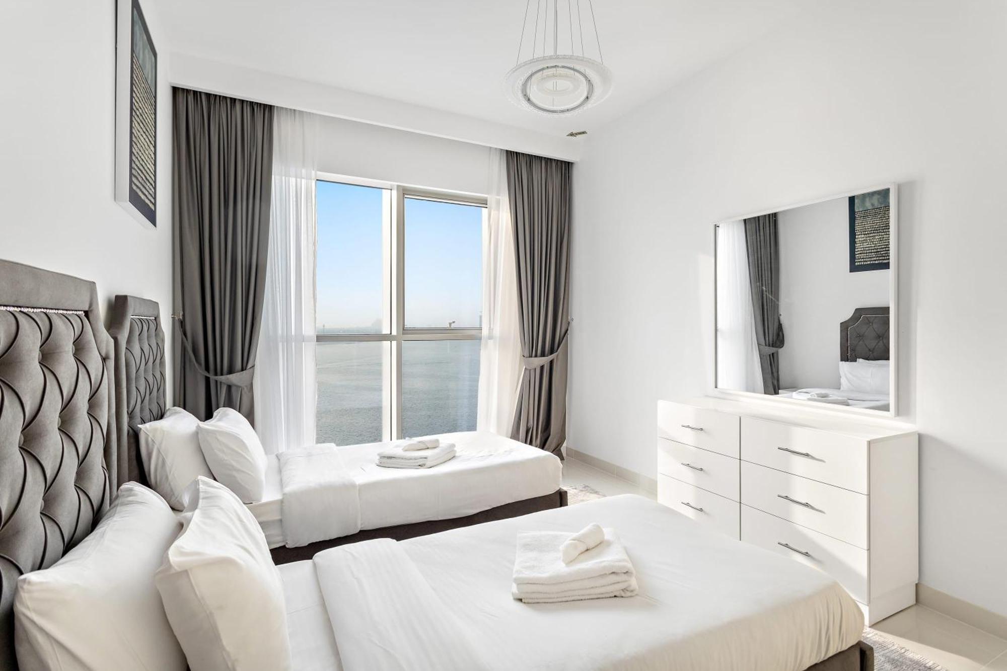 Appartement Silkhaus Stunning Sea View Balcony In Emaar Beachfront