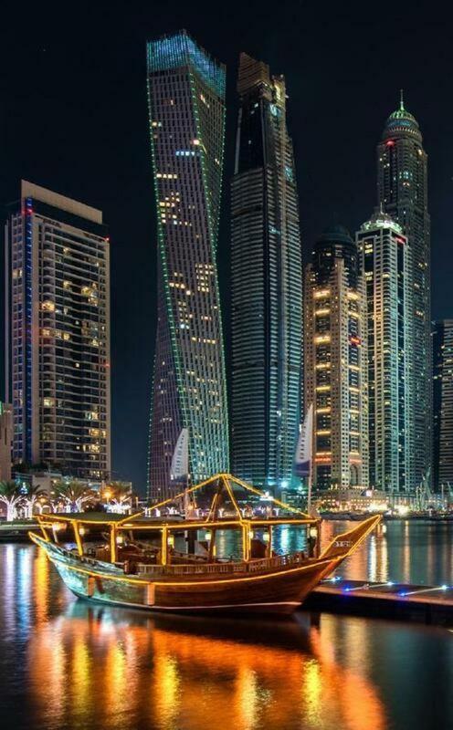 Cayan Tower Marina - By Of Choice *