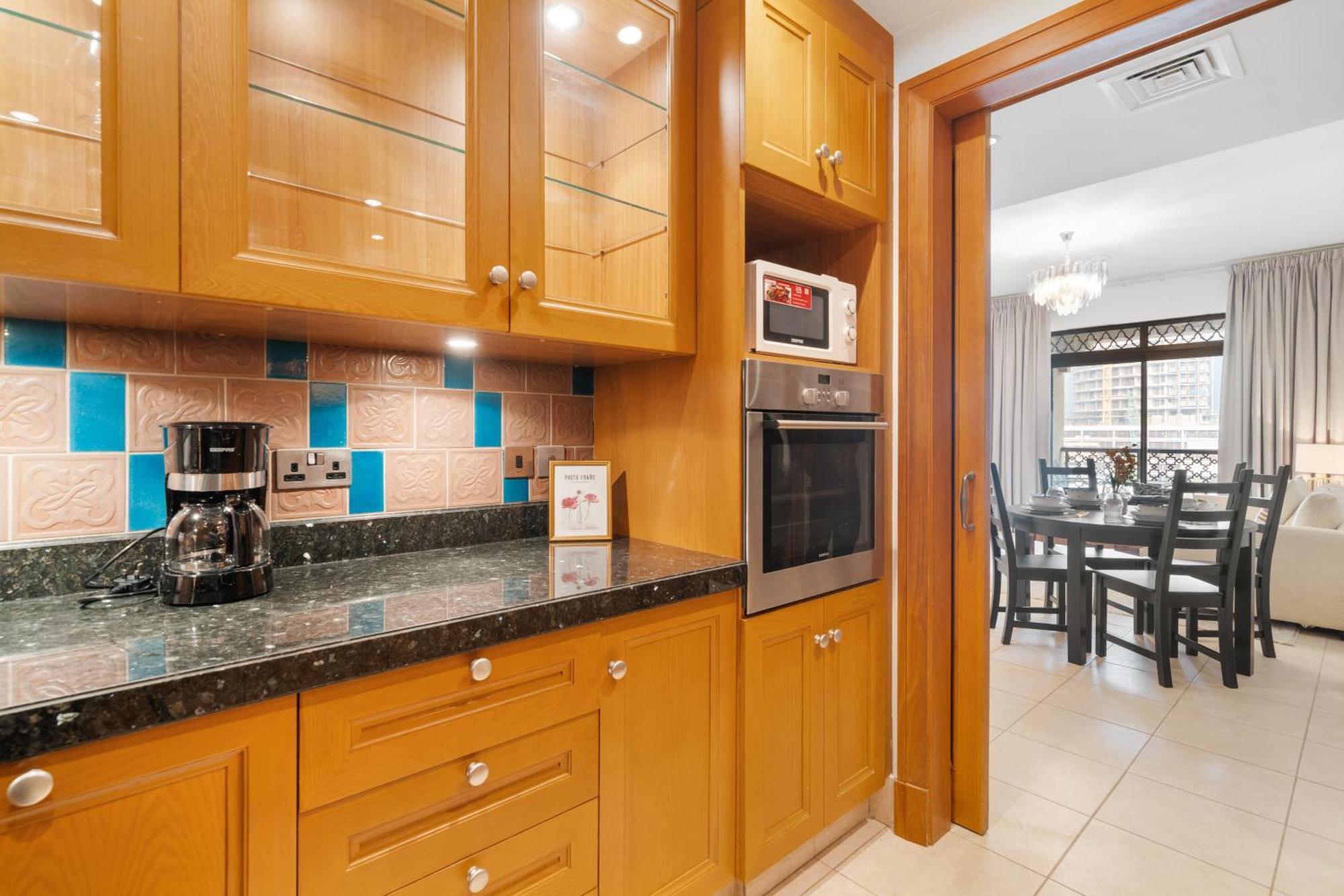 Luxurious Near Burj Khalifa, Free Parking Appartement