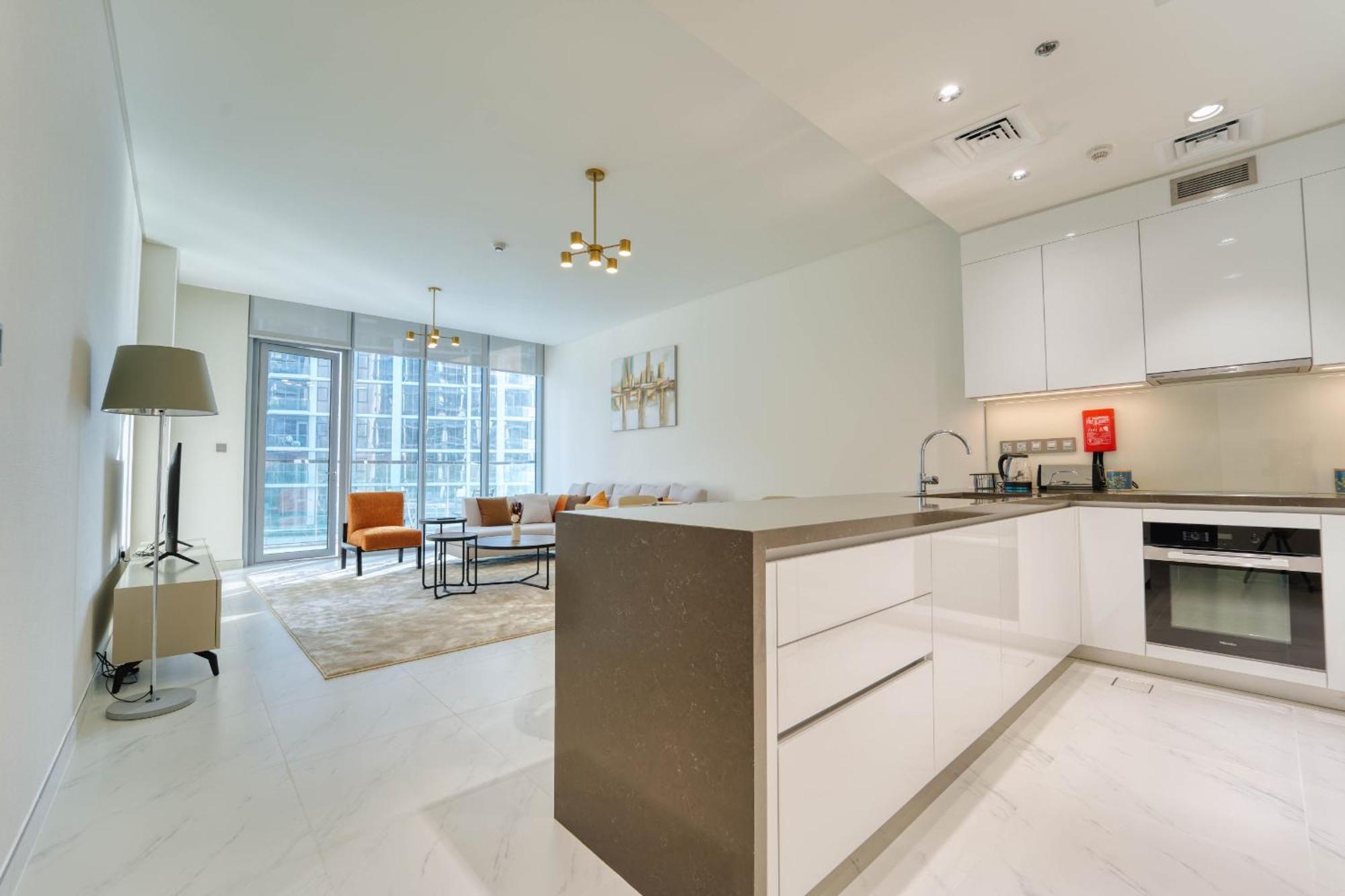 Royal Maison's Premium 2br Lagoon Views In District One Apartamento Dubai