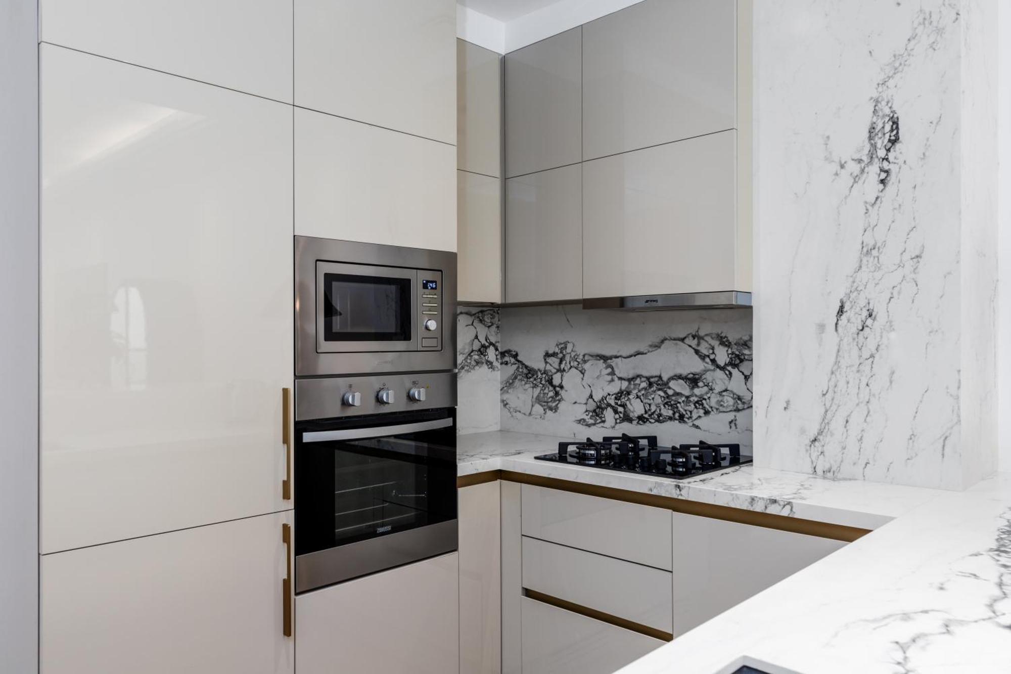 Waves - Premium Seaside Retreat With Private *