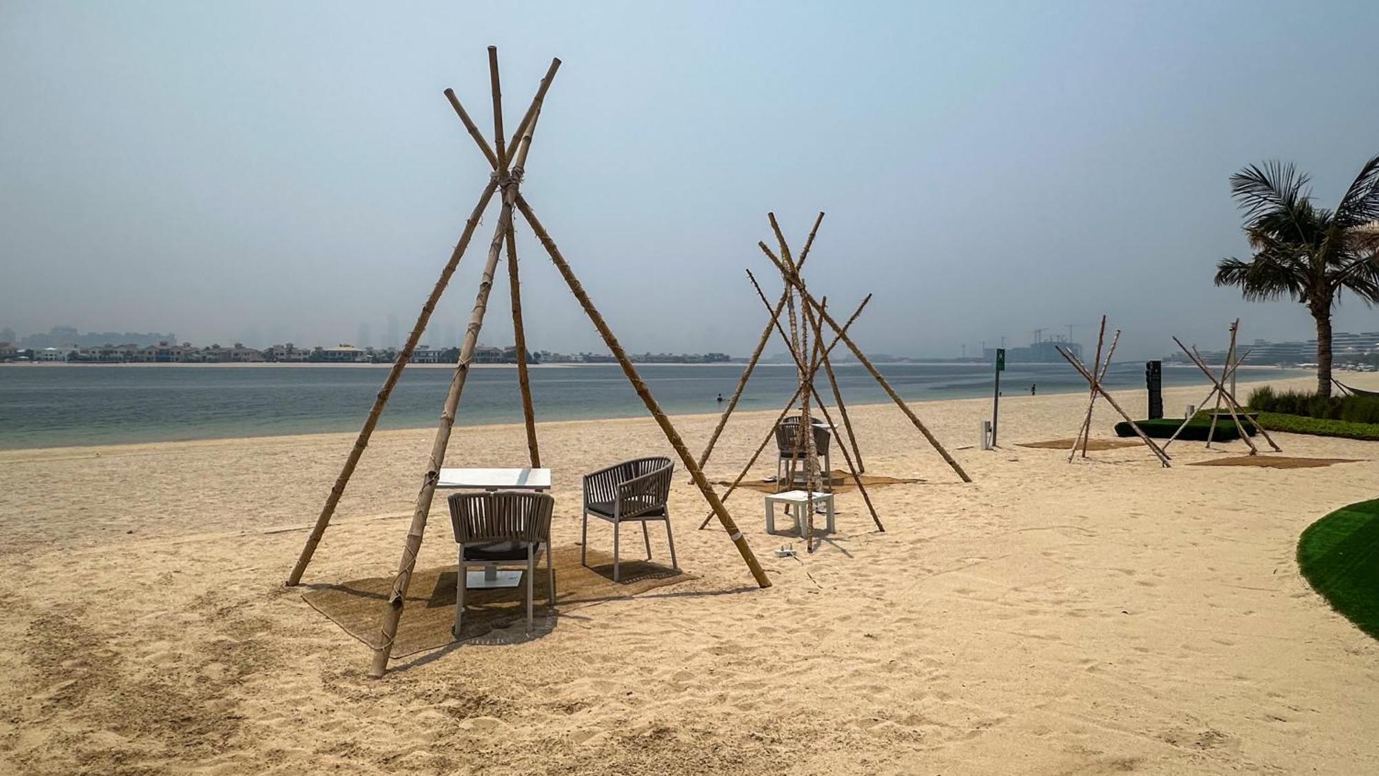 Waves - Premium Seaside Retreat With Private Apartment *