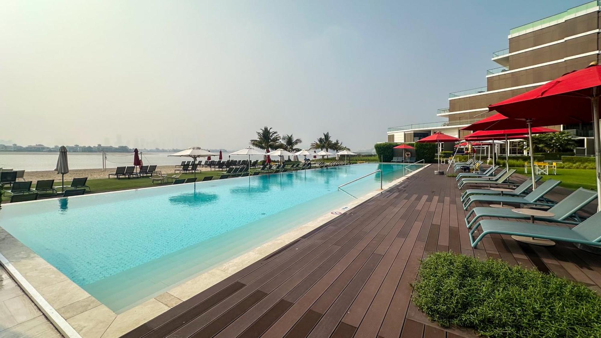 Waves - Premium Seaside Retreat With Private
