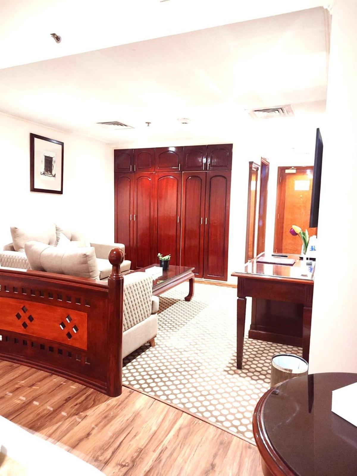 York International Hotel 3*