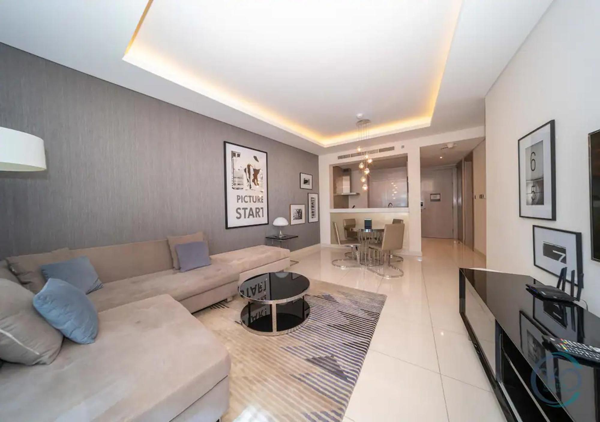 Lägenhet Spacious 1br In Damac Paramount Towers Bb