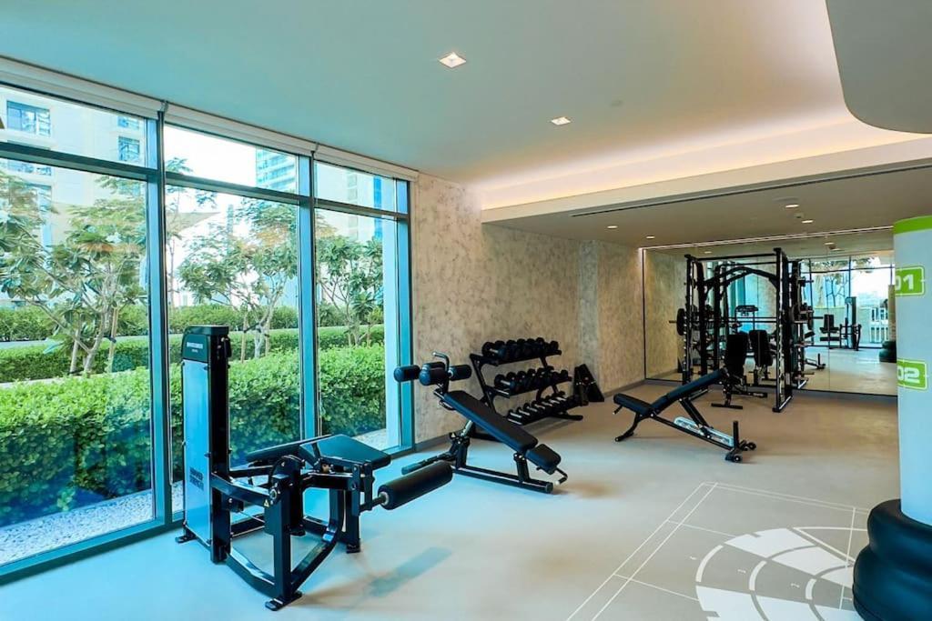 Stunning Beachfront 1br In Palm Jumeirah *