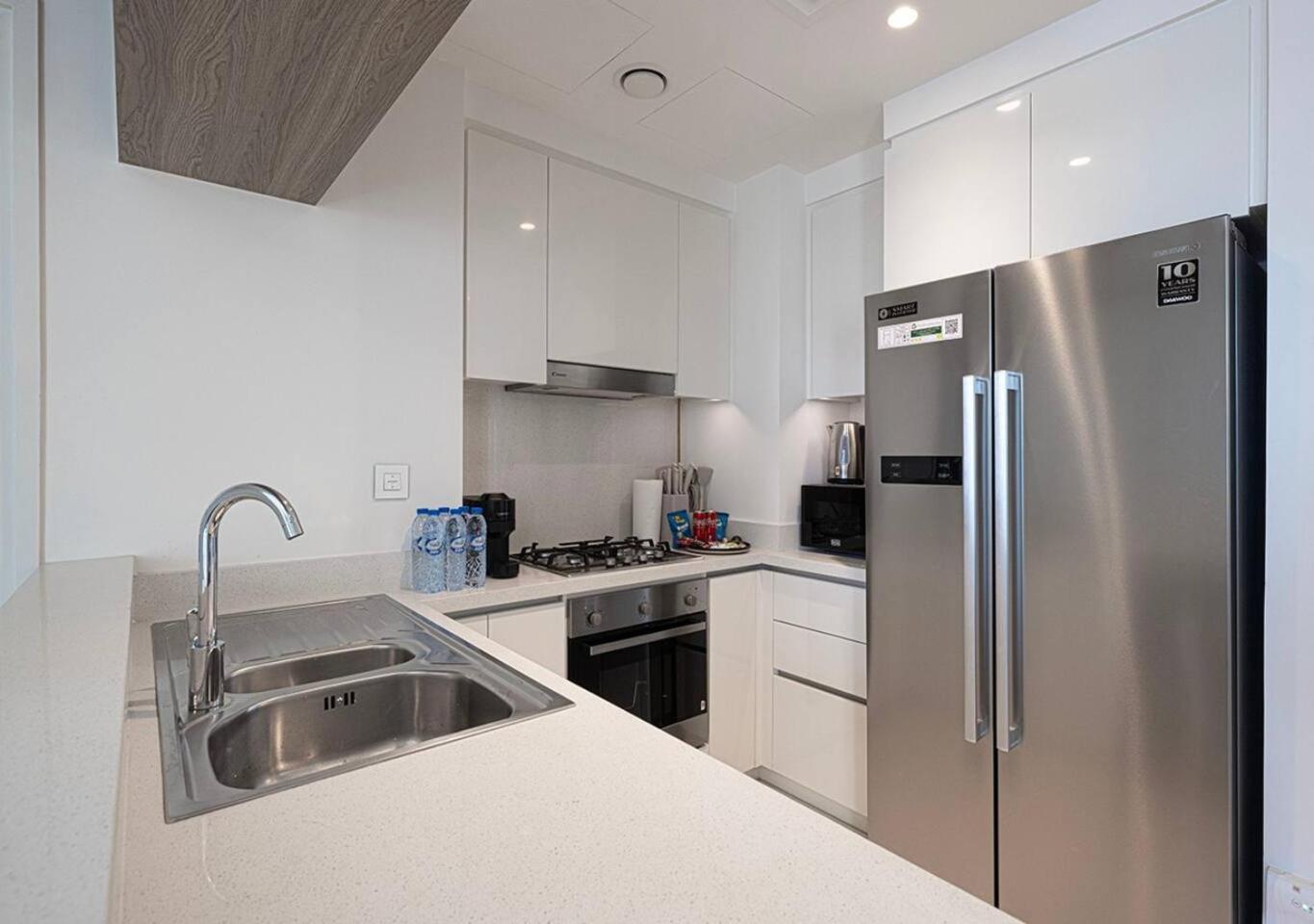 Burj Khalifa View - Luxe 2br - Mall Access Appartement Dubaï