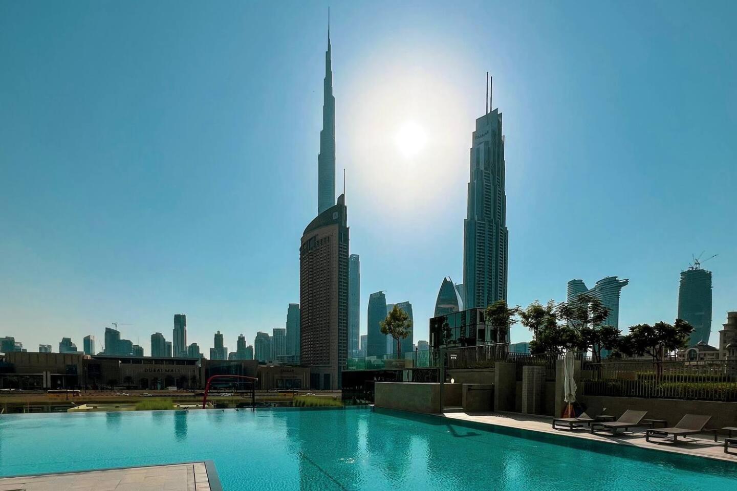 Burj Khalifa View - Luxe 2br - Mall Access Appartement Dubaï