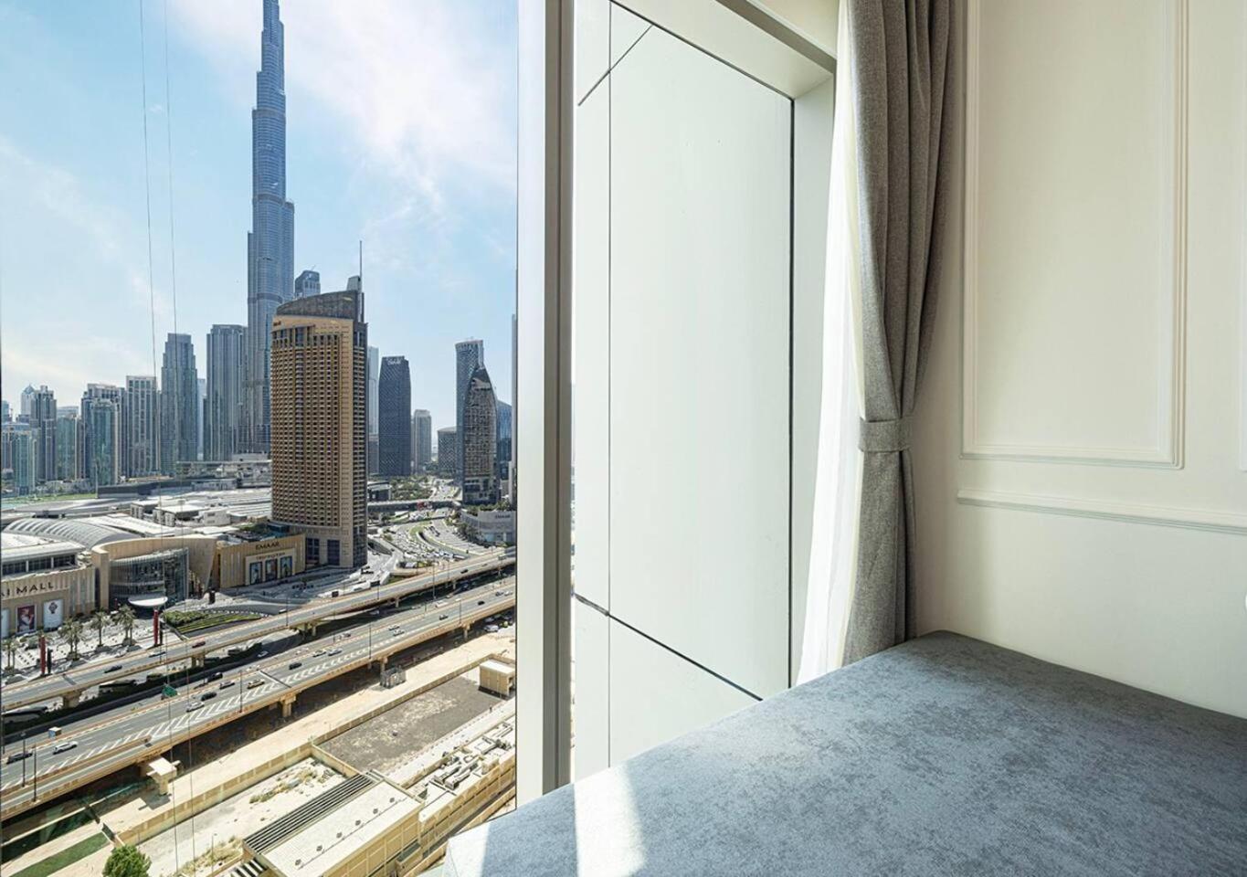 Burj Khalifa View - Luxe 2br - Mall Access Dubaï