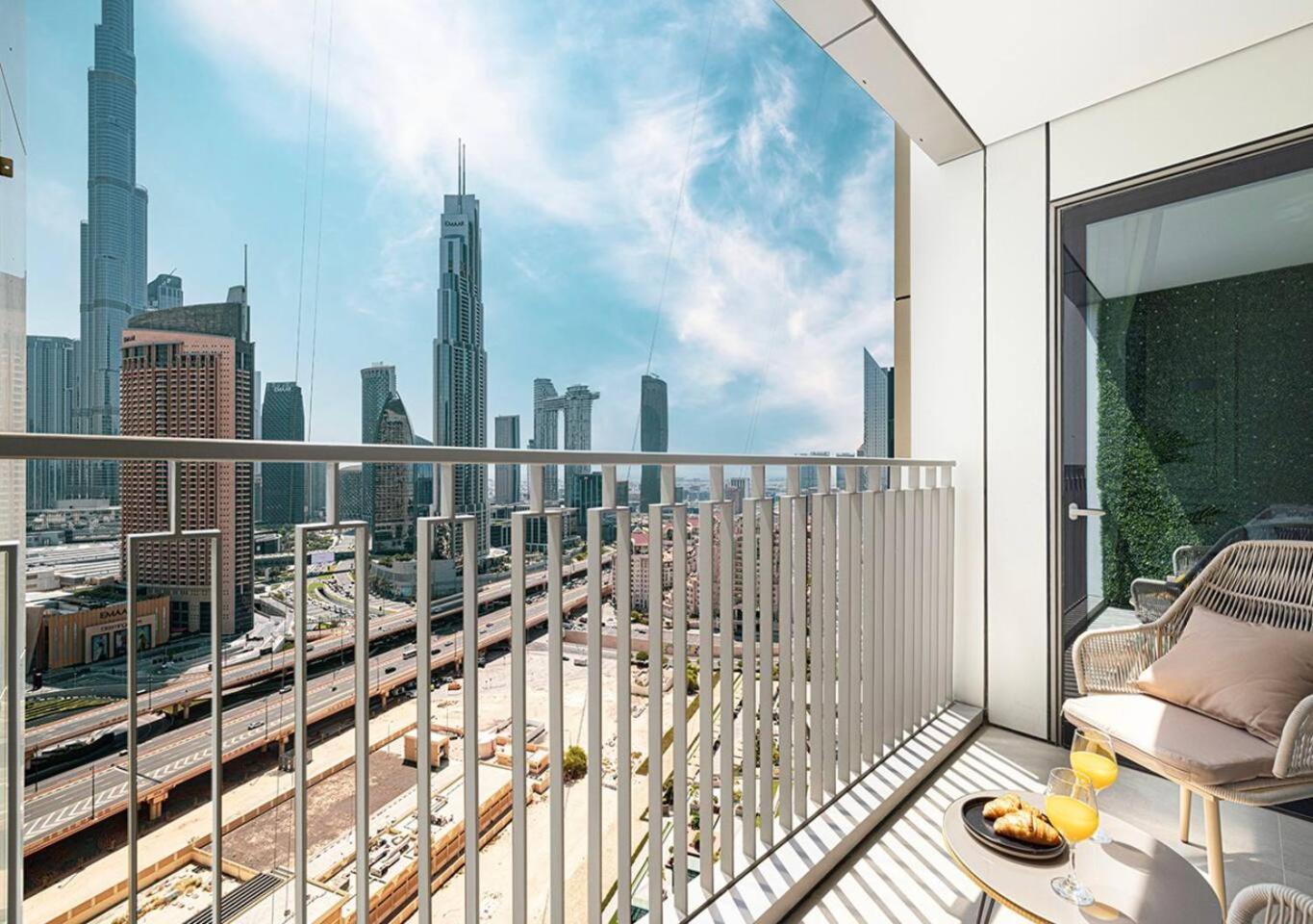 Burj Khalifa View - Luxe 2br - Mall Access