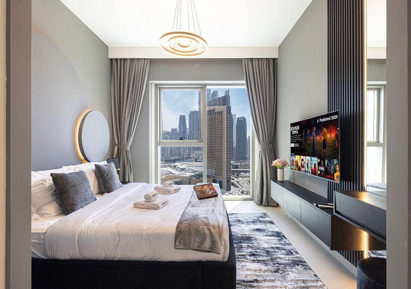 Burj Khalifa View - Luxe 2br - Mall Access Dubaï