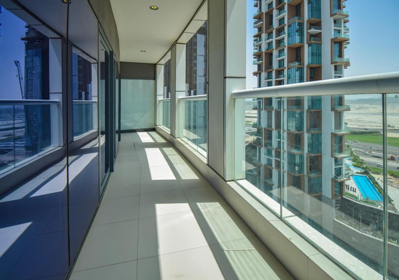 Spacious 1br In Damac Paramount Towers Bb Lägenhet Dubai