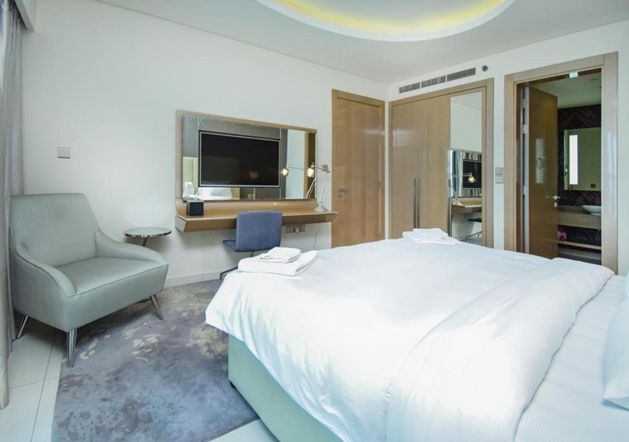 Lägenhet Spacious 1br In Damac Paramount Towers Bb *