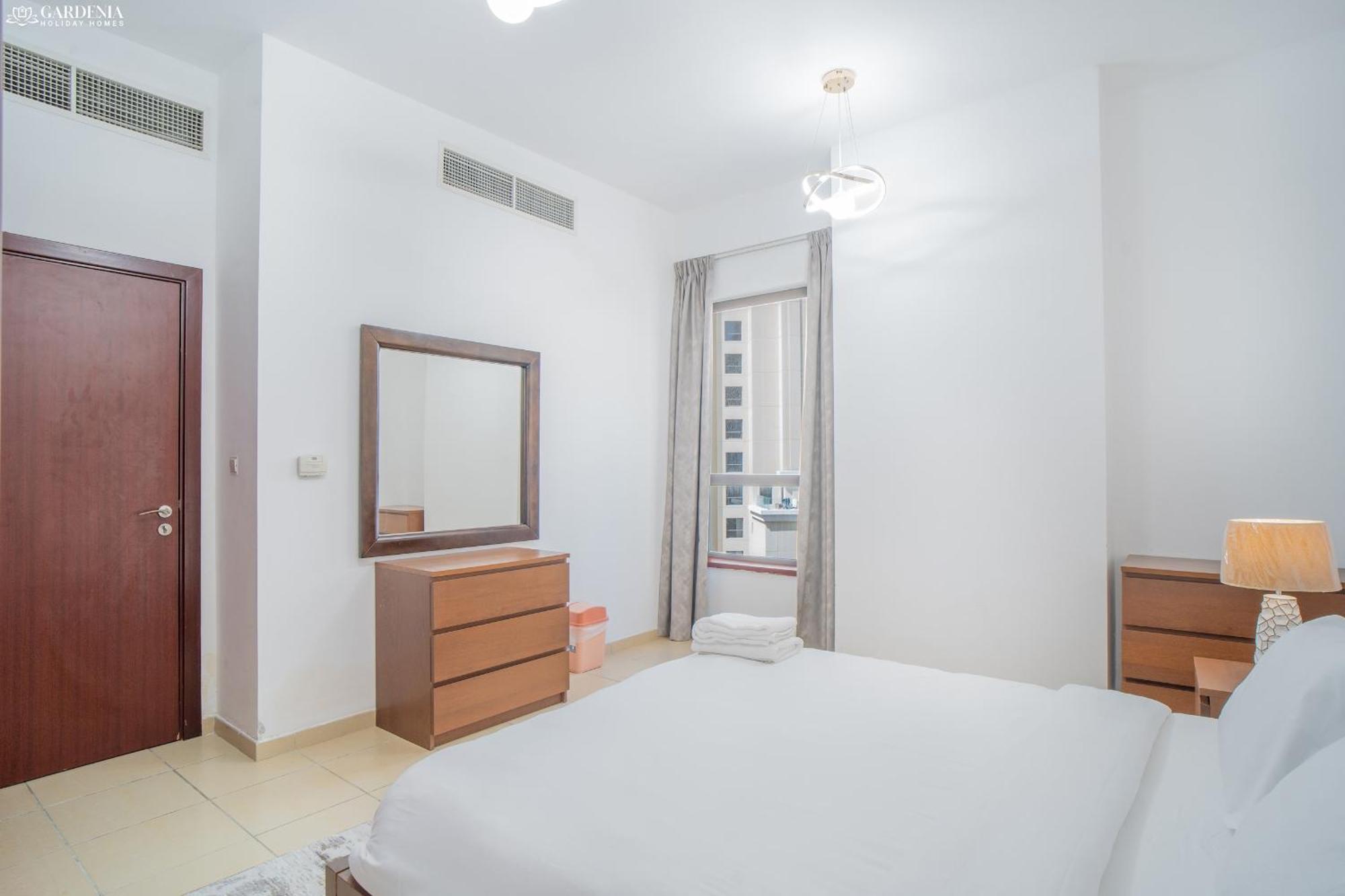 Jbr The Walk - Shams 2, Spacious Accommodate 7 Adults With 5m Walk To The By Gardenia *