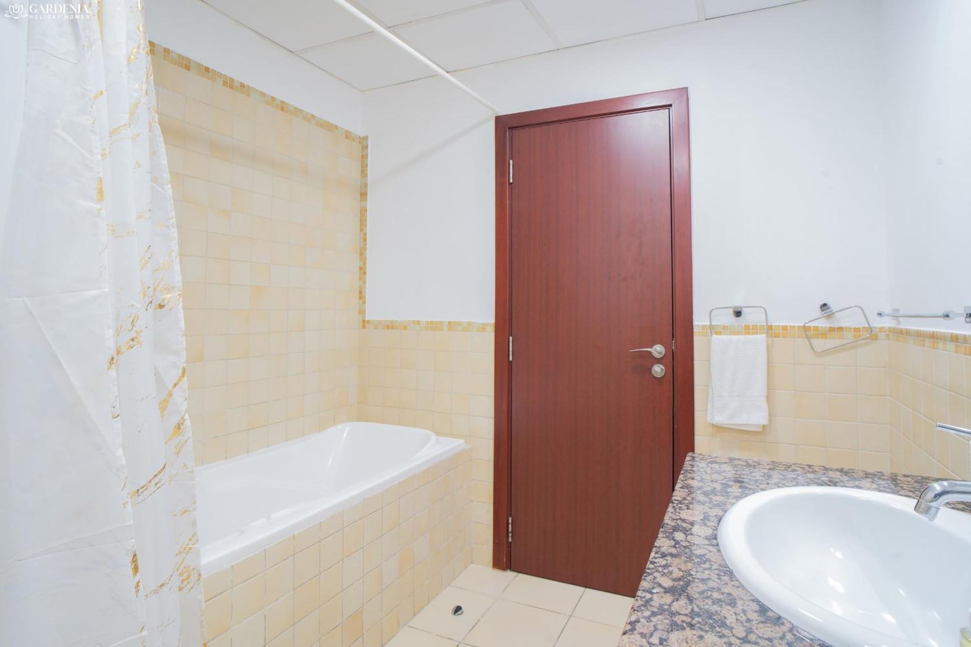 Jbr The Walk - Shams 2, Spacious Accommodate 7 Adults With 5m Walk To The By Gardenia *