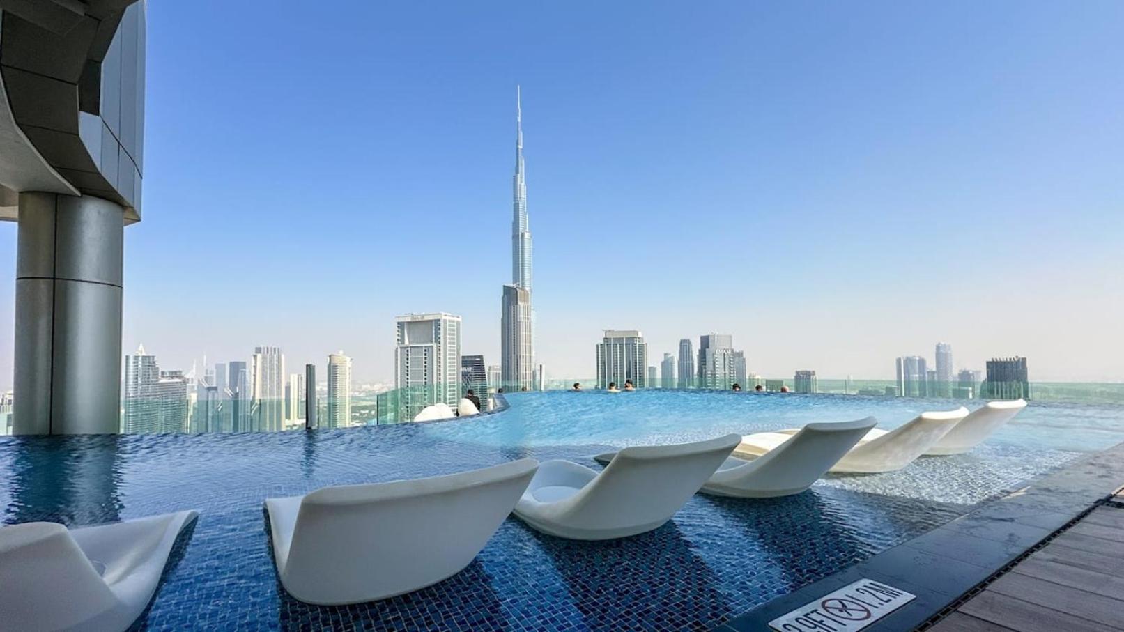 High Floor 2 Bedroom Gem - Burj Khalifa Views * Dubaï