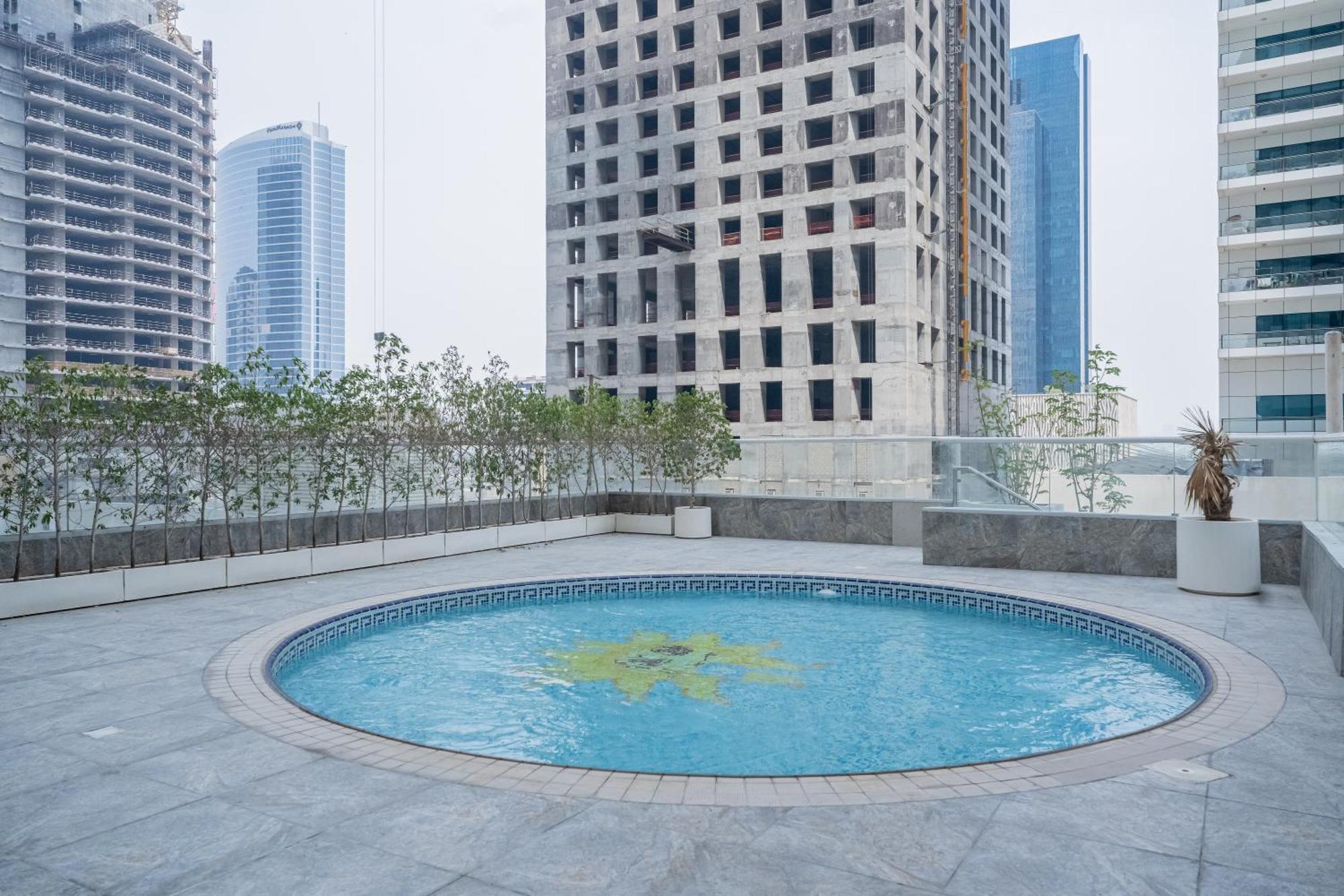 Escape 24 - Brand New & Luxury 1br High Floor Marina Pinnacle - Marina Harbour Views * Dubai