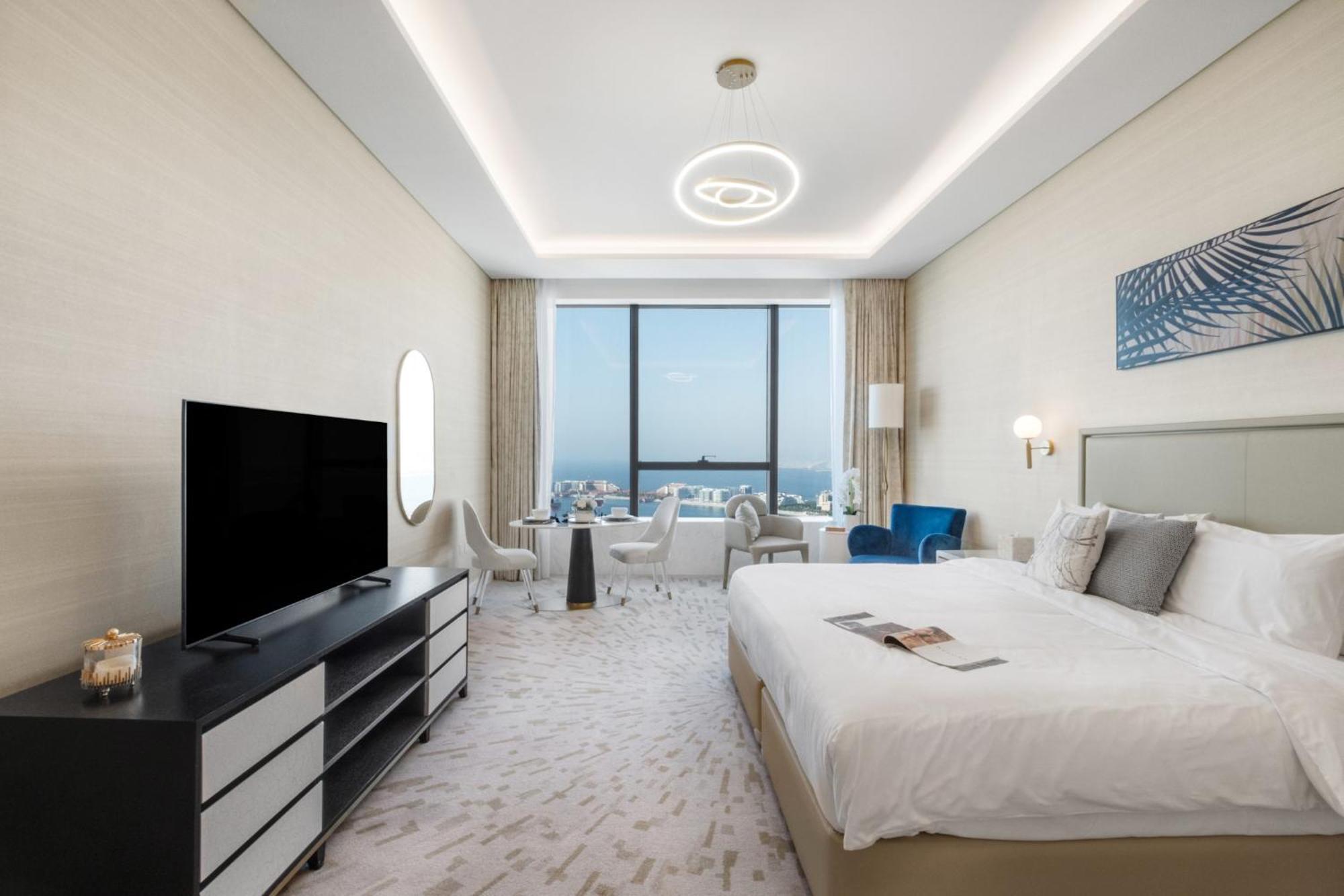 Palm Tower Where Luxury & View Meet In One Place * Dubai