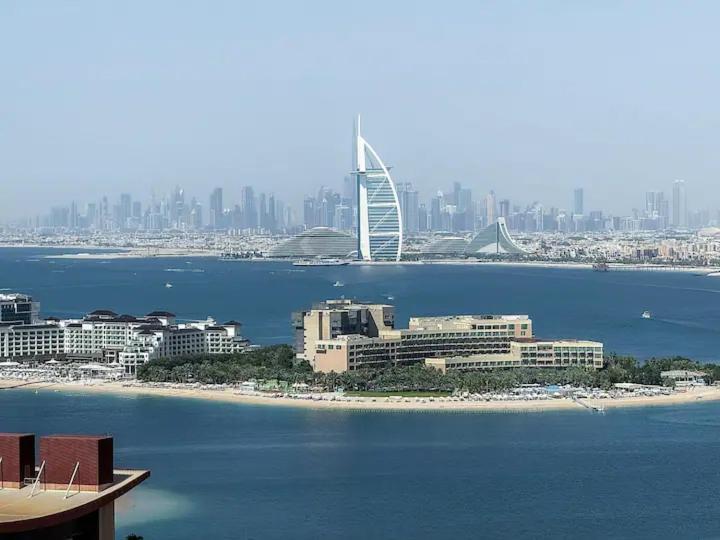 Palm Tower Where Luxury & View Meet In One Place Apartment Dubai
