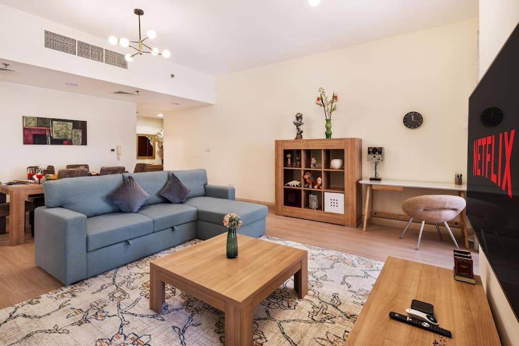 Apartemen Luxury 1 Bedroom In Jbr With Access