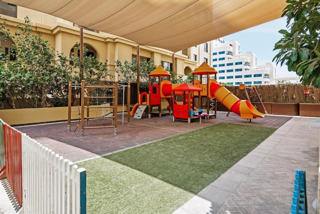 Apartemen Luxury 1 Bedroom In Jbr With Access *
