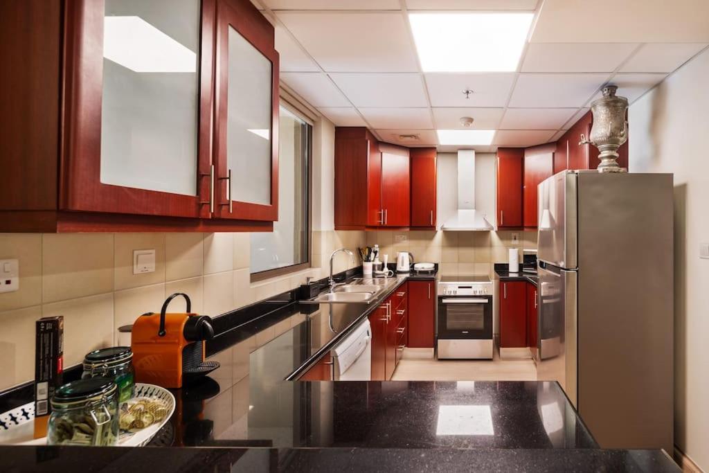 Luxury 1 Bedroom In Jbr With Access * Dubai