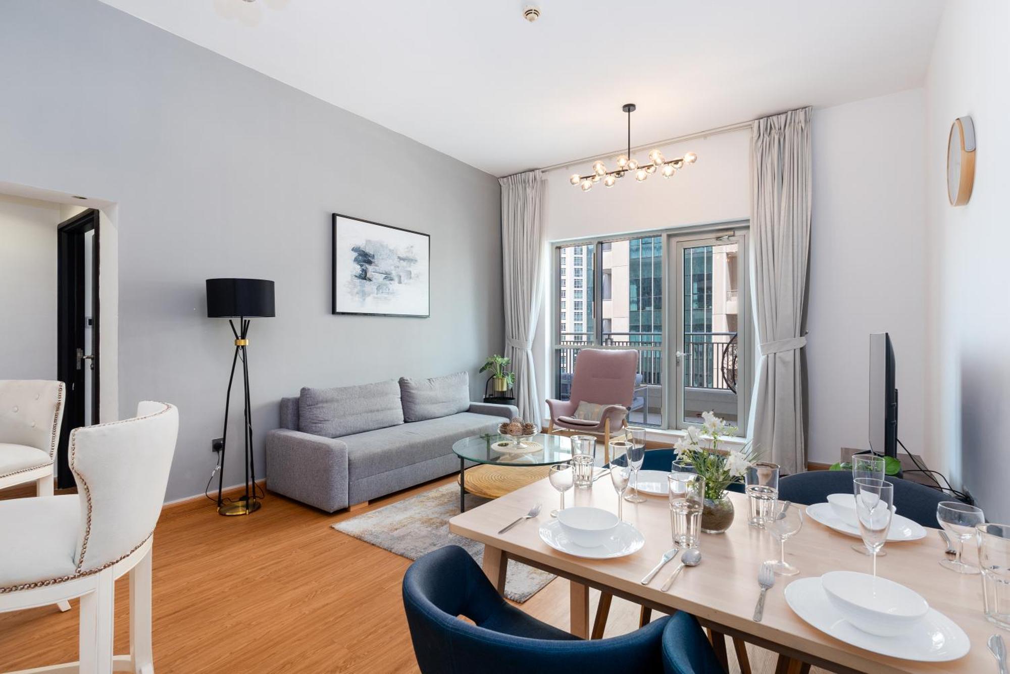 White Sage - Fountain View Stylish With Spacious Terrace