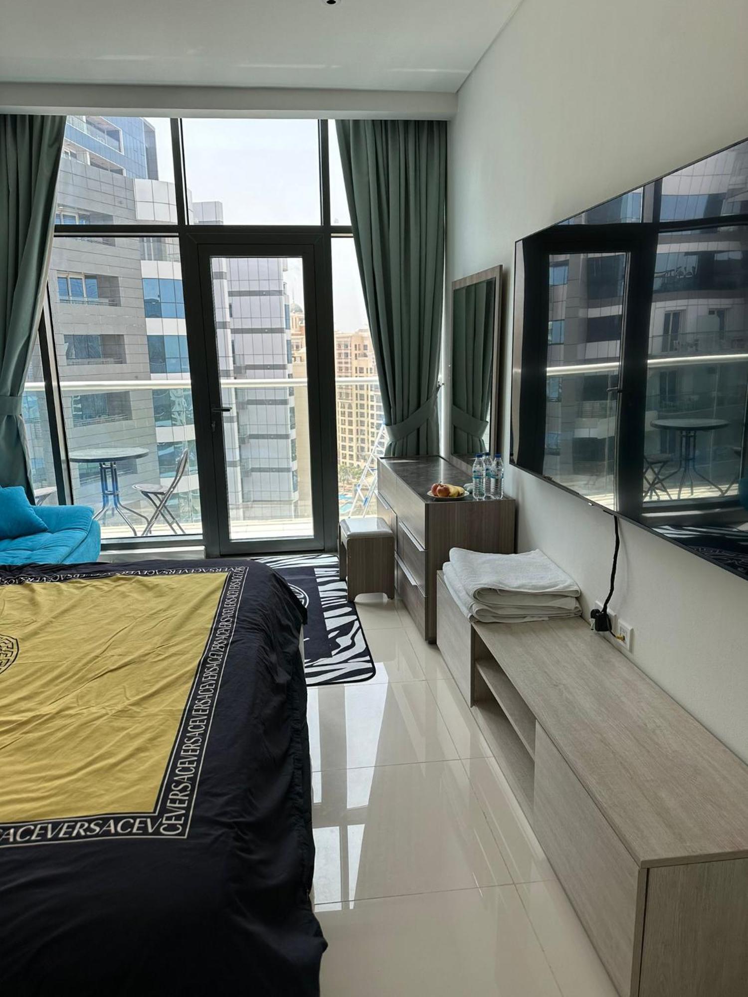 7 Palm Jumeirah West Dubai