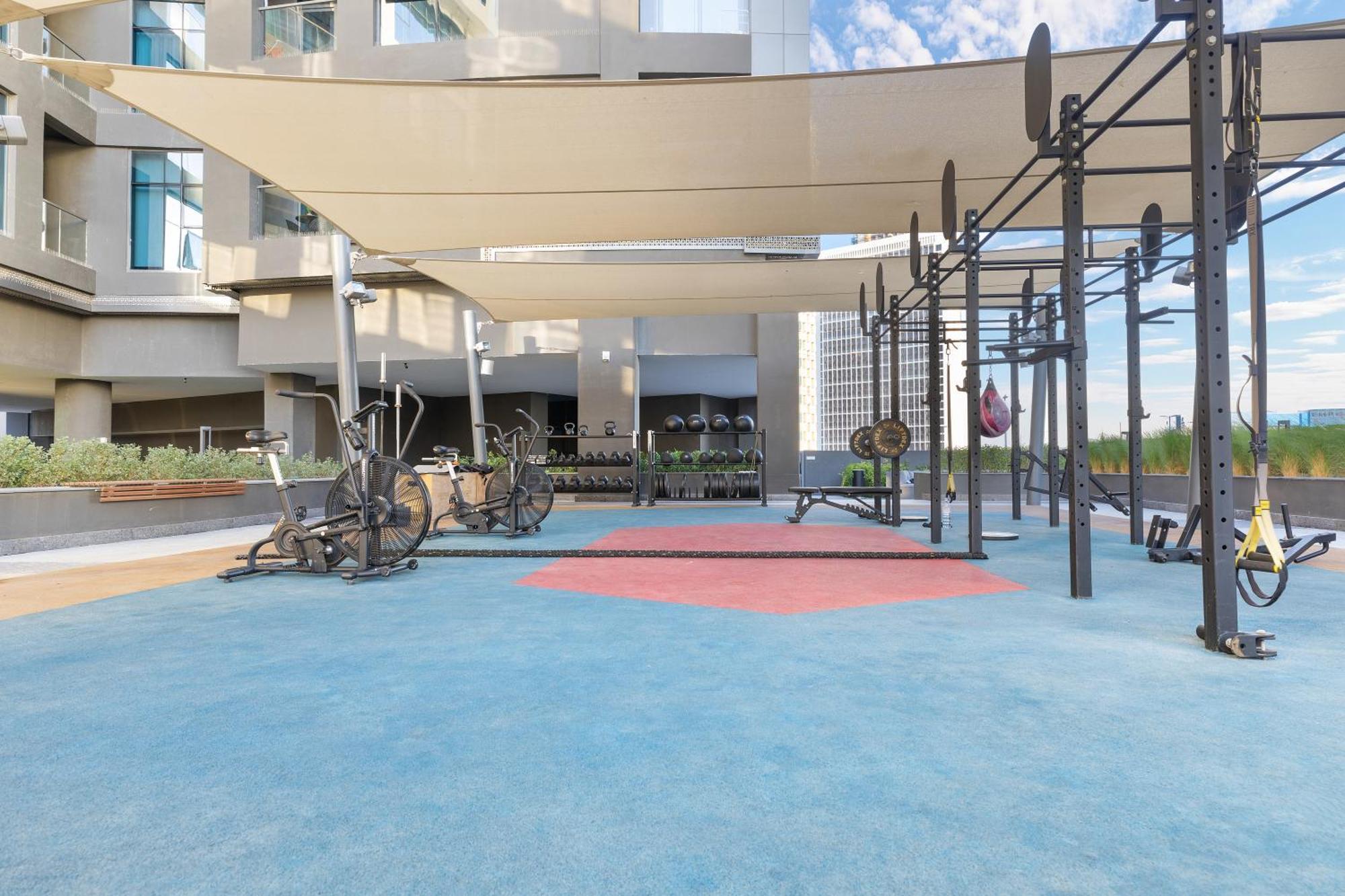 Waves - Sophisticated Living In Business Bay, Apartamento