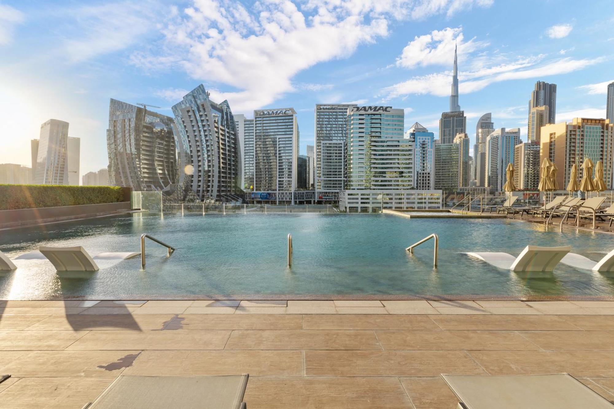 Waves - Sophisticated Living In Business Bay, Apartamento *