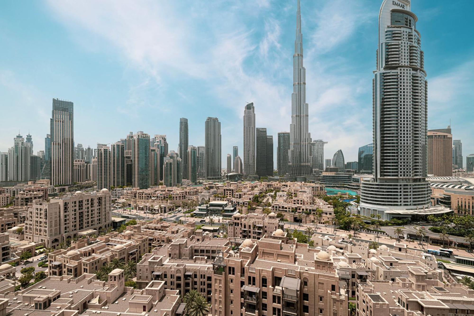 Appartement 5 Minute Walk To The Fountains! Full Burj Khalifa View! 5-star Pool & Gym! Dubaï