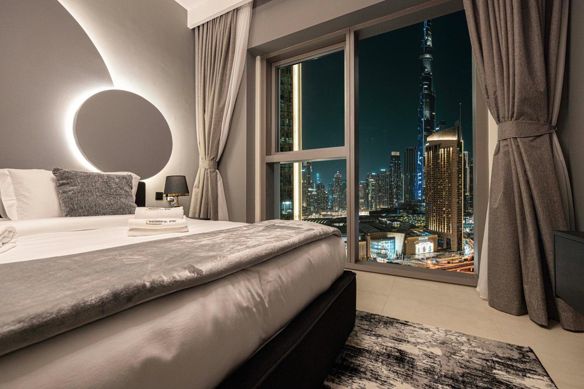 Burj Khalifa View - Luxe 2br - Mall Access Appartement Dubaï