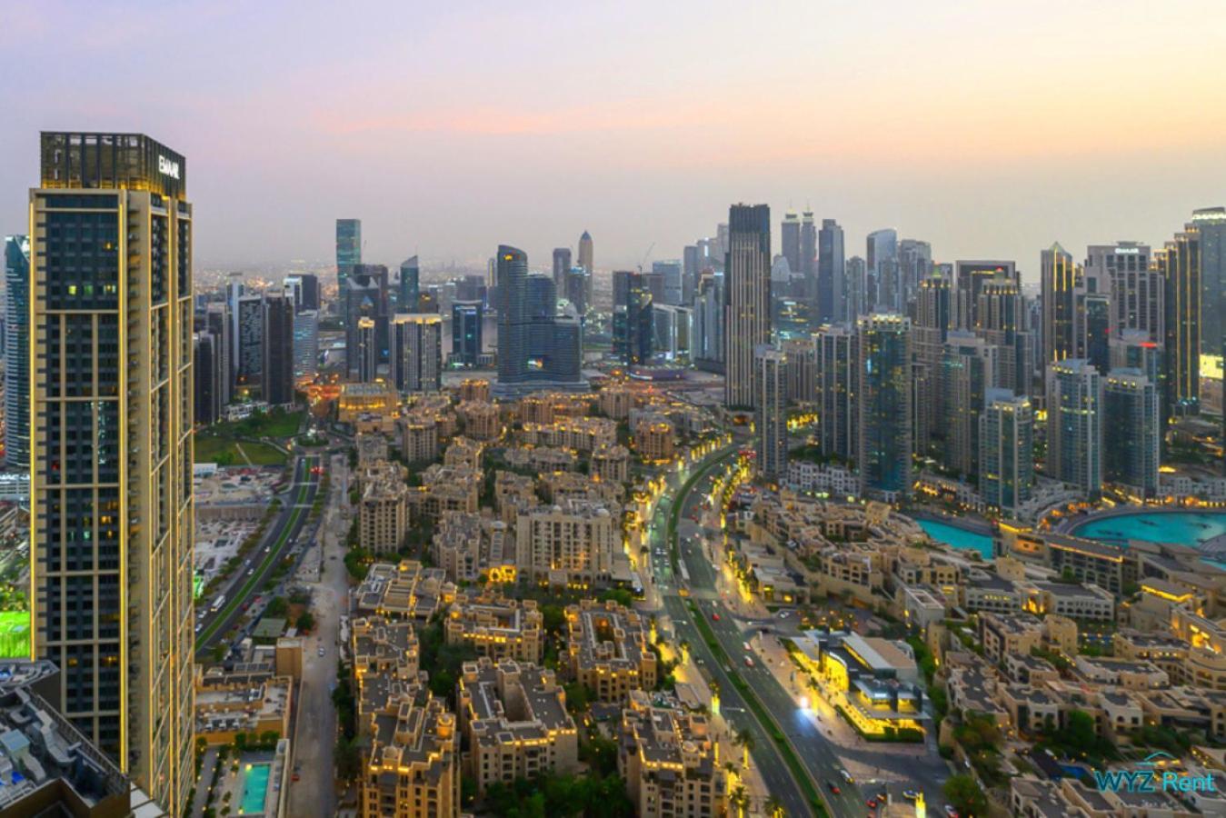 Spectacular 3 & Half Br In Downtown ,burj Khalifa View Dubái