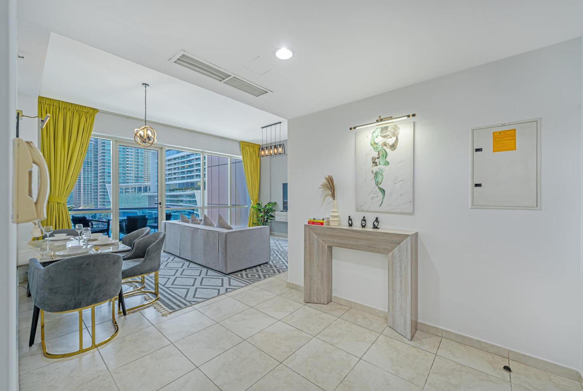 Savis Homes- Modern & Stylish Marina View Dubái