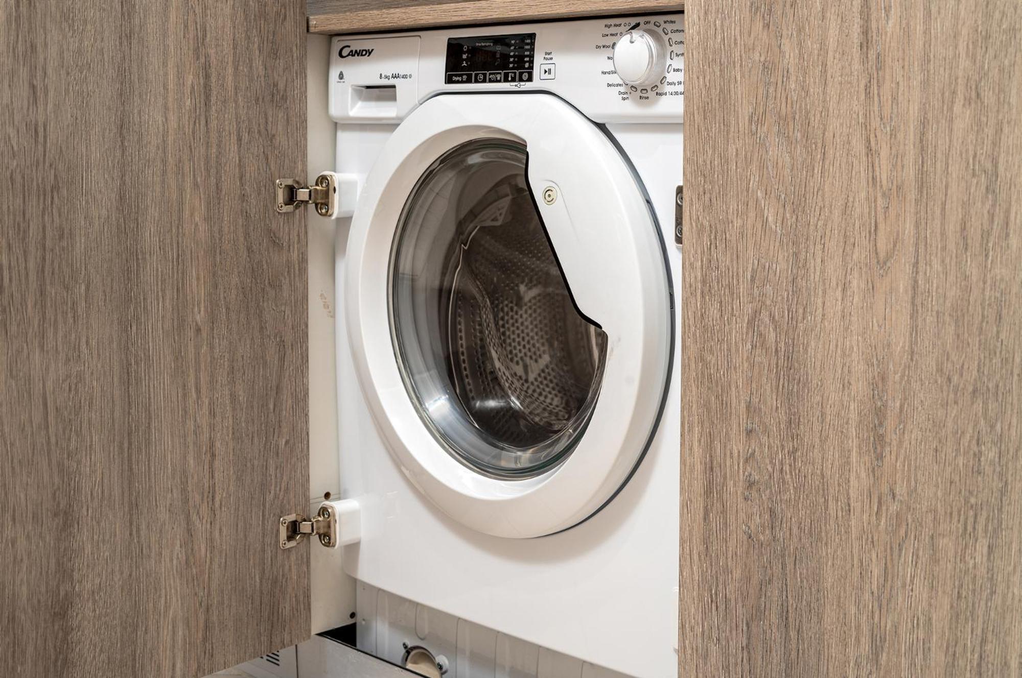 Upscale In Jvc With Exquisite Finishing Lägenhet *