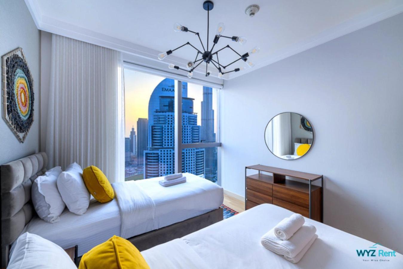Spectacular 3 & Half Br In Downtown ,burj Khalifa View Dubái