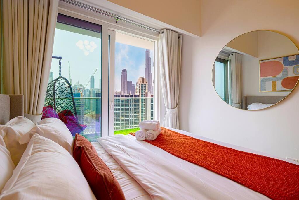 Gorgeous 2br With Full Burj Khalifa View, 5 Mins From Mall * Dubai