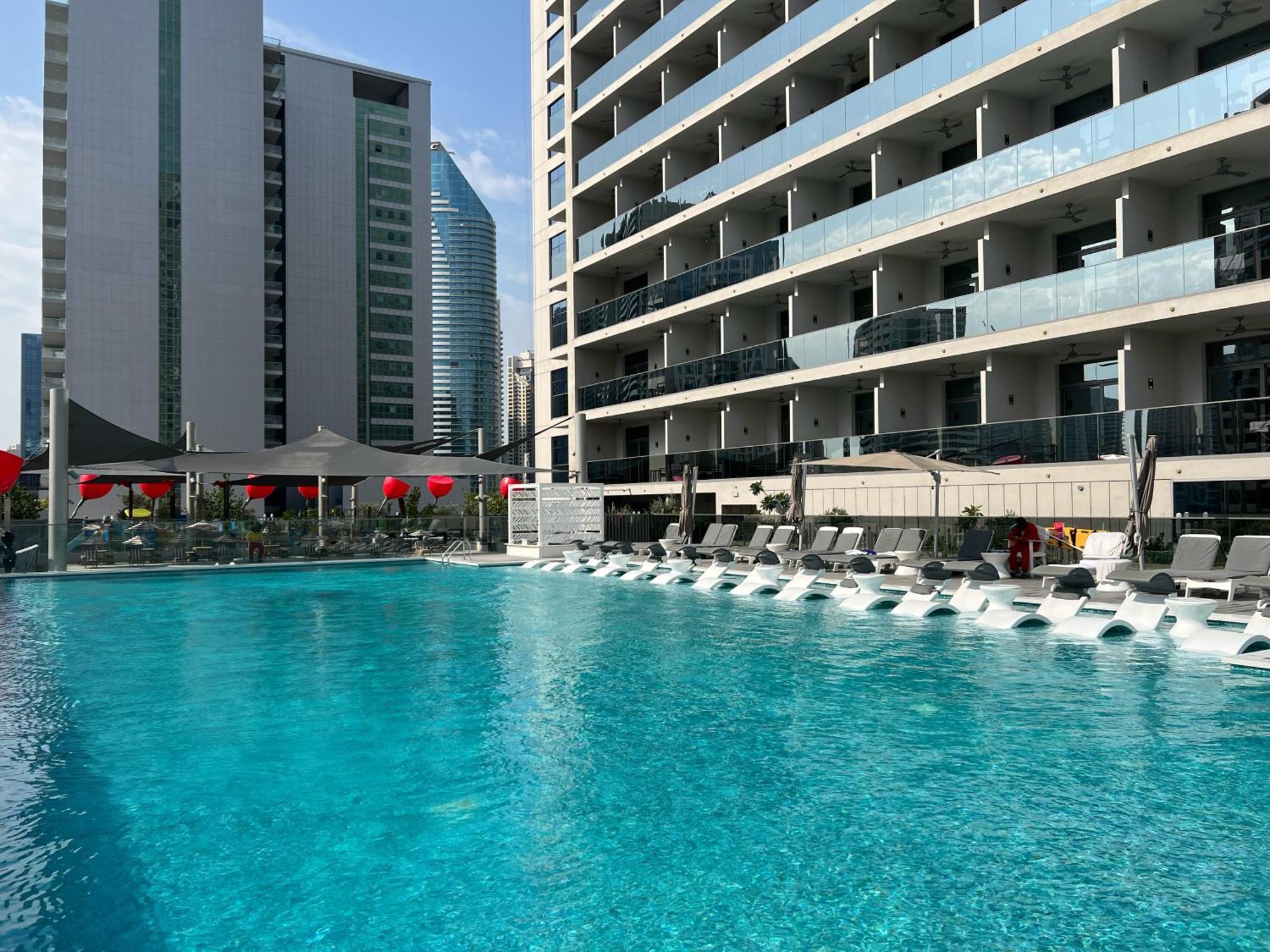 An Exquisite Apartment, 5mins To Mall Appartement *