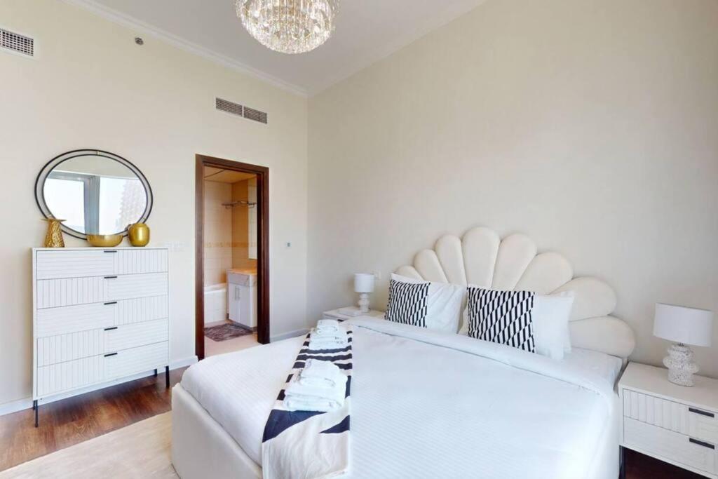 Appartamento Spacious 1 Bedroom Marina View Dubai