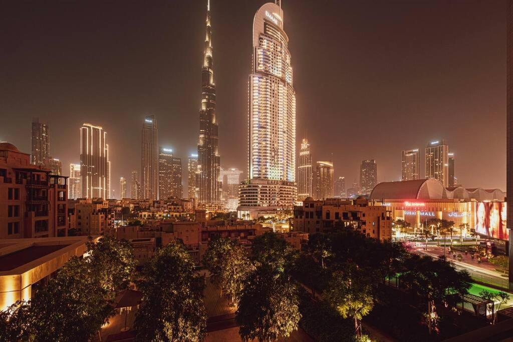 2 Bedroom Luxury Full Burj Views * Dubai