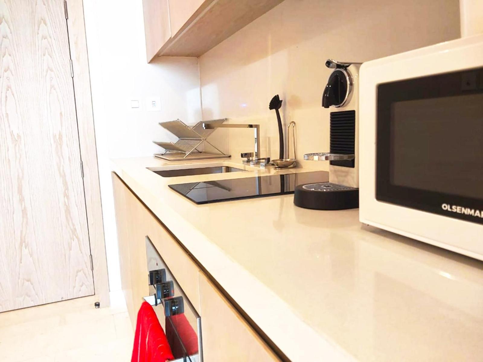 Palm Tower Where Luxury & View Meet In One Place Dubai