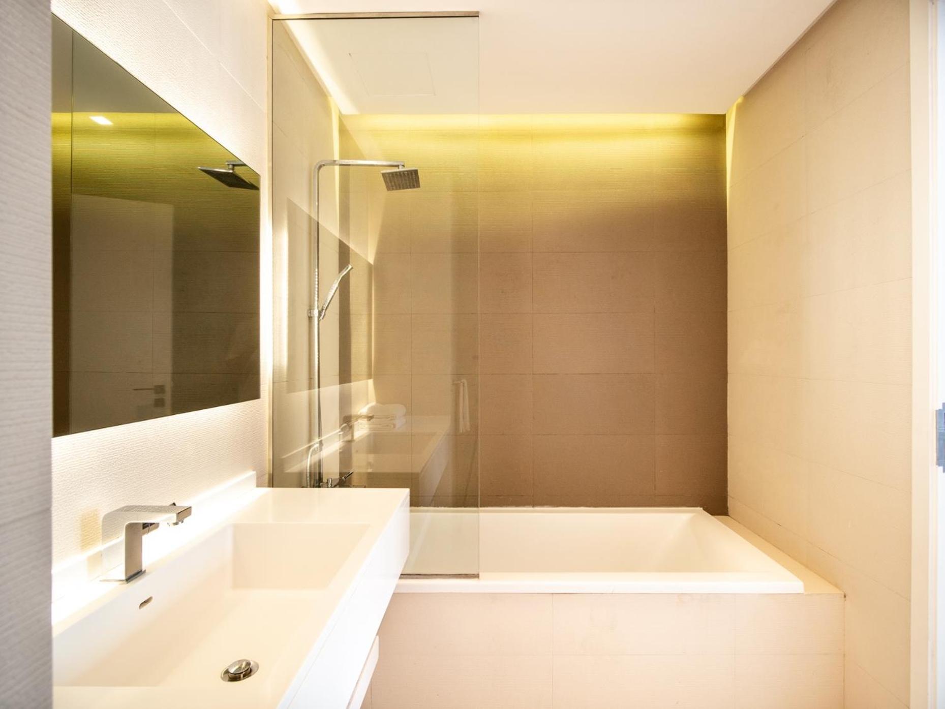 Lejlighed West Avenue 1br Luxury Apartment, Marina Dubai