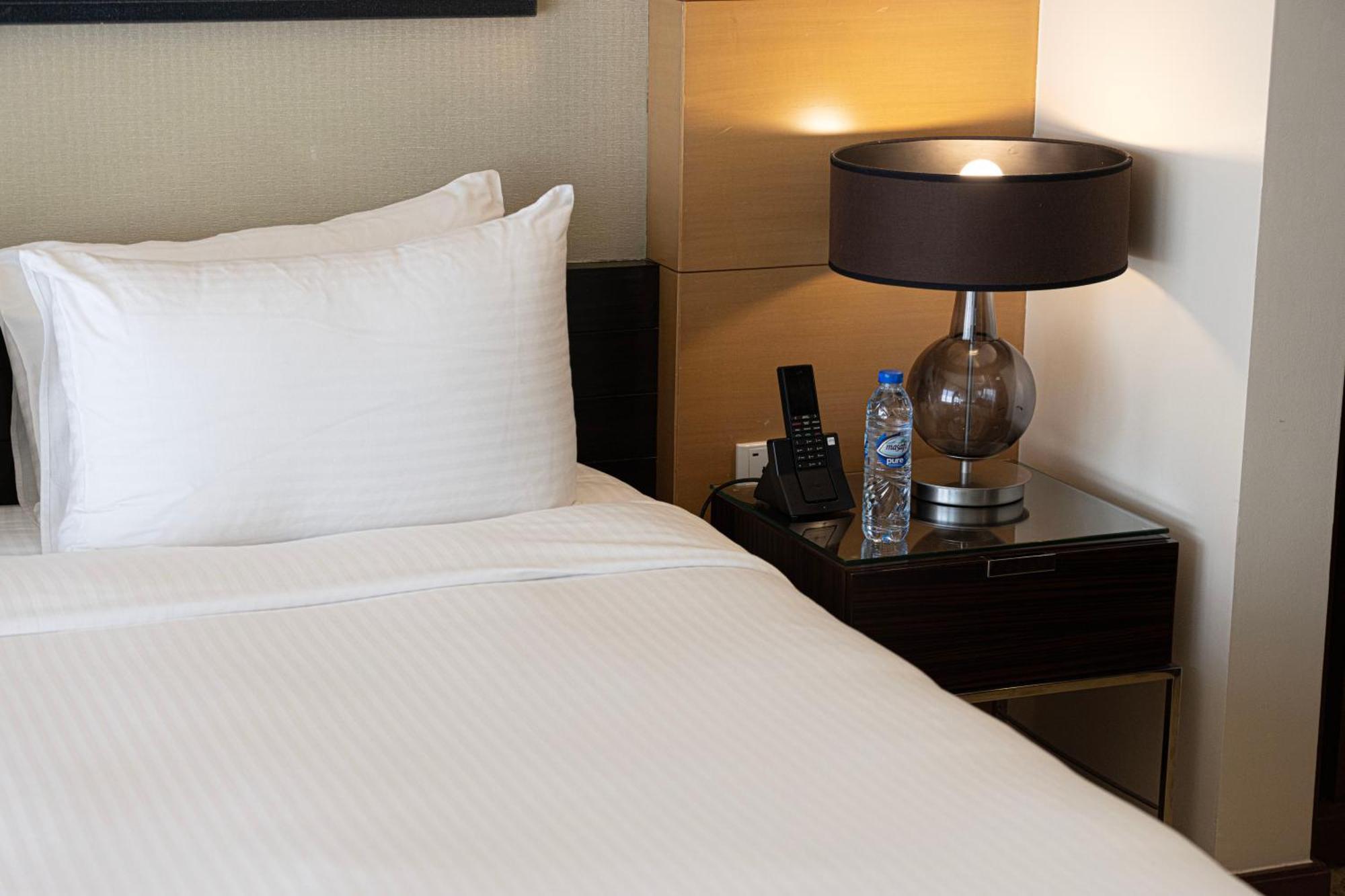 Luxury Connected To Mall-khalifa View Appartement *